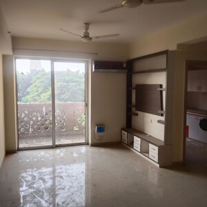 Room in 4 BHK Builder Floor at Sector 21 – for Rent