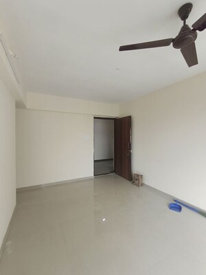 Room in 1 BHK Apartment at Pushpanjali Heights, Owale – for Rent