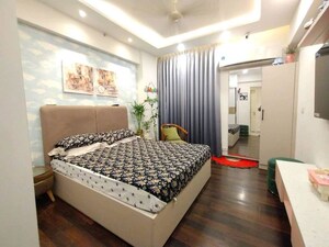 Bedroom in 4 BHK Builder Floor at Sector 22 – for Rent