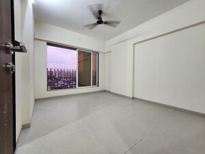 Room in 2 BHK Apartment at Majestic Kedarnath Apartments, Chembur – for Rent