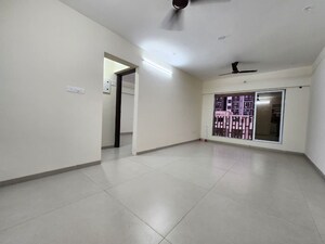 Room in 2 BHK Apartment at Majestic Kedarnath Apartments, Chembur – for Rent
