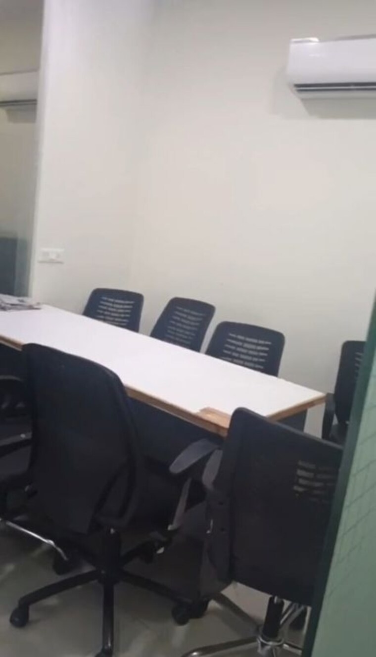 Team Area, sola Commercial Office Space 1643 Sq.Ft. In Sola Ahmedabad 10707827