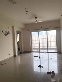 3.5 BHK +Apartment For Rent in Paras Tierea