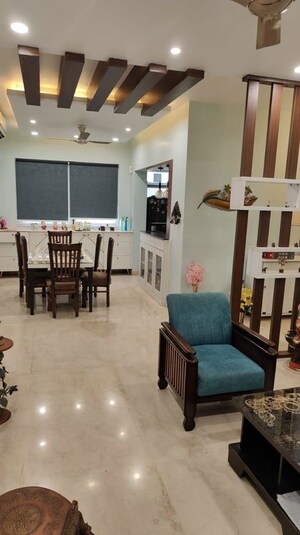 Living Room in 4 BHK Builder Floor at Sector 23 – for Rent