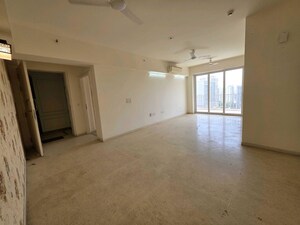 Room in 4 BHK Builder Floor at Sector 21 – for Rent