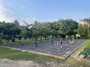 Plot Area in 2 BHK Apartment at Varun Enclave, Sector 28 – for Rent
