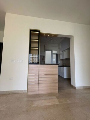 Room in 4 BHK Builder Floor at Sector 22b – for Rent