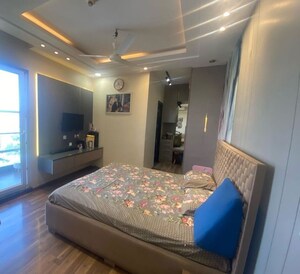 Bedroom in 4 BHK Builder Floor at Sector 23 – for Rent