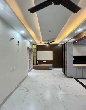 3 BHK Builder Floor For Rent in Rajouri Garden