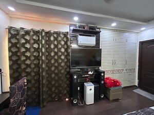 Parking in 3 BHK Apartment at Aims Golf City, Sector 75 – for Sale