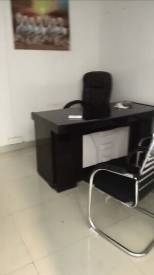  Office Space For Rent in Gaur City Mall, Sector 4 Greater Noida