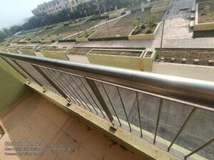 Balcony in 2 BHK Apartment at Bakkarwala – for Rent