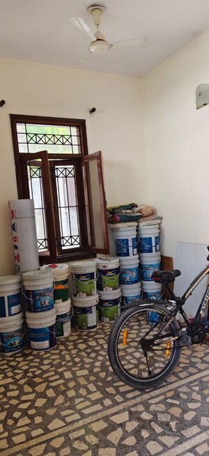 Staircase in 5 BHK Villa at Eros Rosewood City, Sector 49 – for Rent