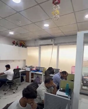  Office Space For Sale in Gaur City Mall, Sector 4 Greater Noida