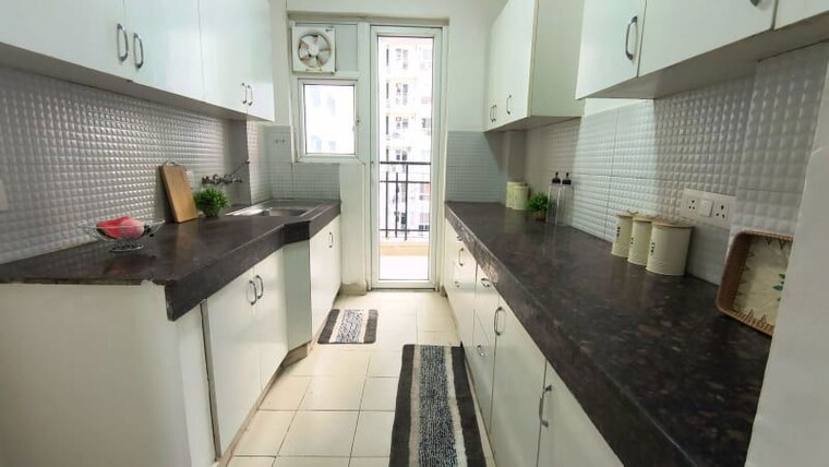 Kitchen, mapsko-royale-ville 3.5 Bedroom 1790 Sq.Ft. Apartment In Sector 82 Gurgaon 10707917