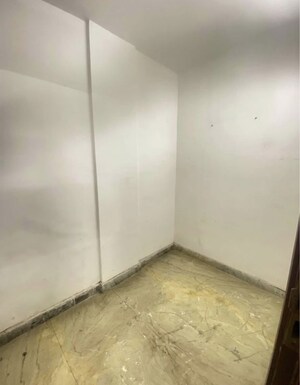 Room in 3 BHK Builder Floor at Ramesh Nagar – for Rent