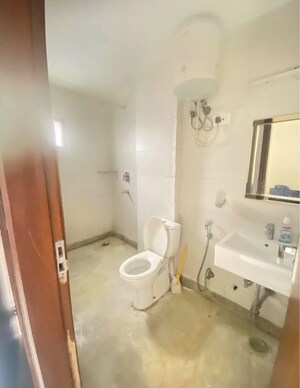 Bathroom in 3 BHK Builder Floor at Ramesh Nagar – for Rent