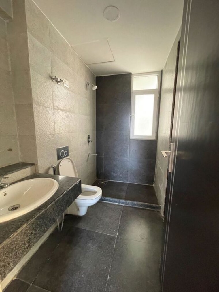 Bathroom, sector 22 2 Bedroom 1150 Sq.Ft. Builder Floor In Sector 22 Gurgaon 10707952
