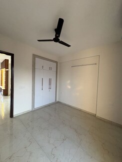 3.5 BHK +Apartment For Rent in Smart World Gems