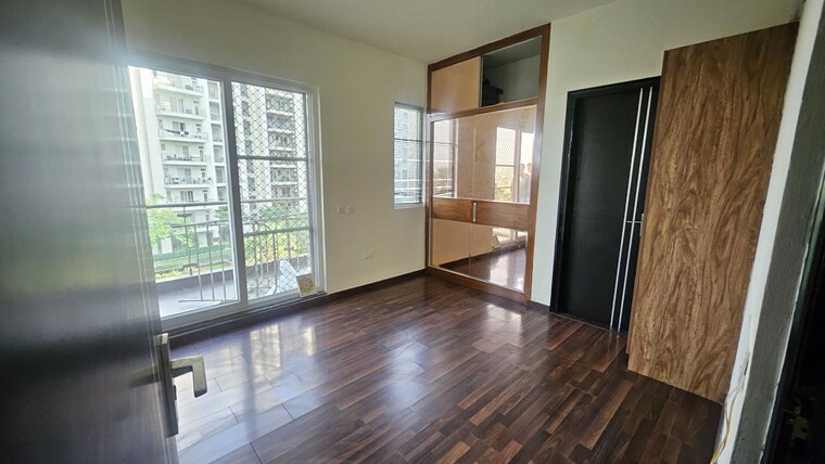 Room, sector 23 2 Bedroom 1200 Sq.Ft. Builder Floor In Sector 23 Gurgaon 10707933