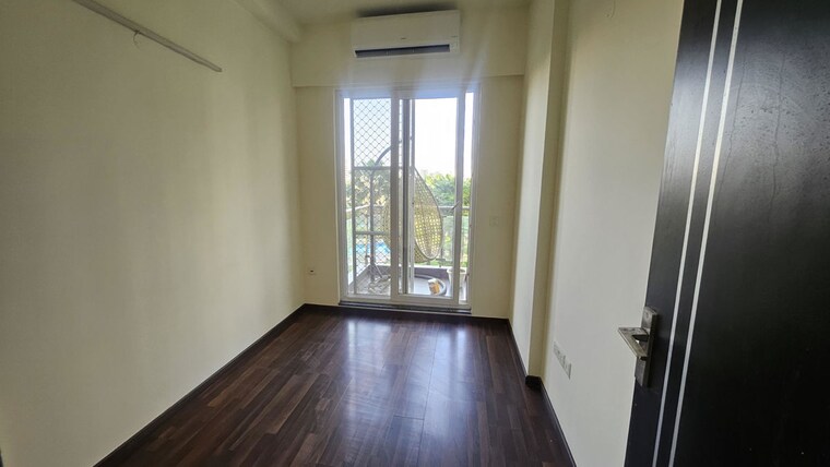 Room, sector 23 2 Bedroom 1200 Sq.Ft. Builder Floor In Sector 23 Gurgaon 10707933