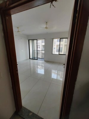 Room in 3 BHK Apartment at Lad Society – for Rent