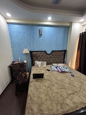 Furnished Amenities in 3 BHK Apartment at Aims Golf City, Sector 75 – for Sale