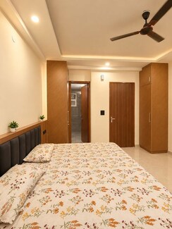 2 BHK Builder Floor For Rent in Aya Nagar