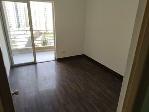 Room in 3 BHK Apartment at Paras Tierea, Sector 137 – for Sale