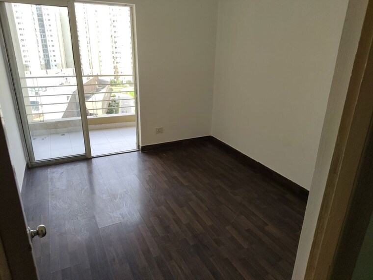 Room, paras-tierea 3 Bedroom 1410 Sq.Ft. Apartment In Sector 137 Noida 10707955