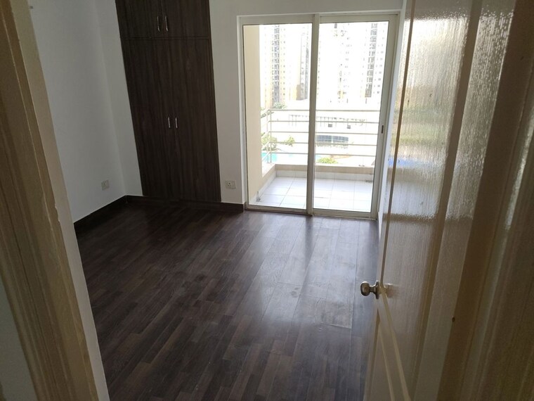Room, paras-tierea 3 Bedroom 1410 Sq.Ft. Apartment In Sector 137 Noida 10707955