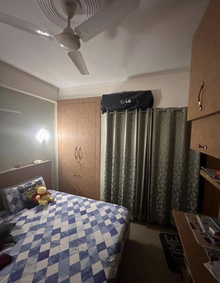 Bedroom, subhash nagar 3 Bedroom 140 Sq.Yd. Builder Floor In Subhash Nagar Delhi 10708012