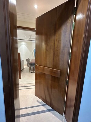 Bathroom in 3 BHK Builder Floor at Safdarjung Enclave – for Rent