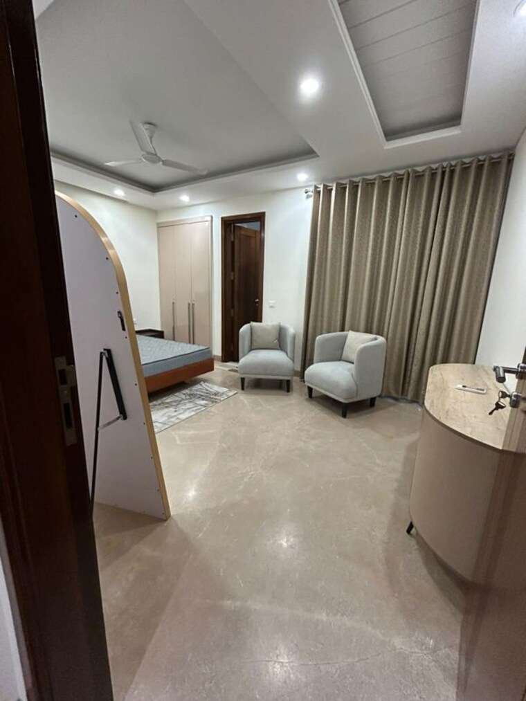 Team Area, safdarjung enclave 3 Bedroom 1600 Sq.Ft. Builder Floor In Safdarjung Enclave Delhi 10708020
