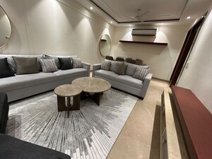 Team Area in 3 BHK Builder Floor at Safdarjung Enclave – for Rent