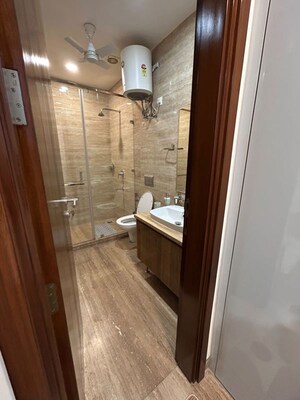 Bathroom in 3 BHK Builder Floor at Safdarjung Enclave – for Rent