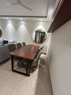 Team Area in 3 BHK Builder Floor at Safdarjung Enclave – for Rent
