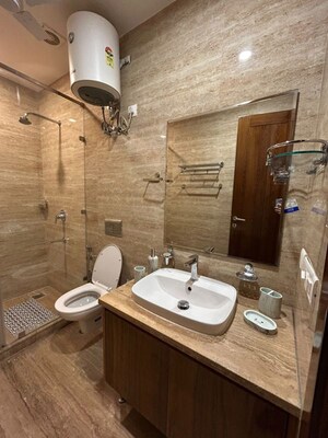 Bathroom in 3 BHK Builder Floor at Safdarjung Enclave – for Rent