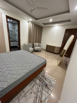 Bedroom in 3 BHK Builder Floor at Safdarjung Enclave – for Rent