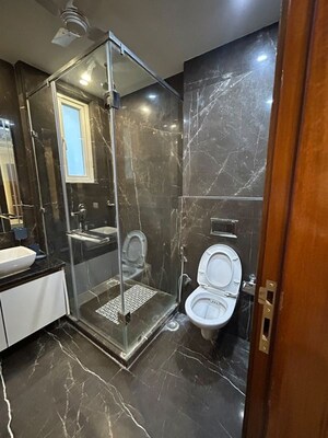 Bathroom in 3 BHK Builder Floor at Safdarjung Enclave – for Rent