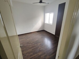 Room in 3 BHK Apartment at Paras Tierea, Sector 137 – for Sale
