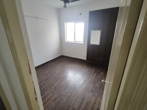 Room in 3 BHK Apartment at Paras Tierea, Sector 137 – for Sale