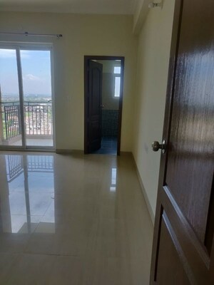 Room in 3 BHK Apartment at ATS Golf Meadows, Central Derabassi – for Rent