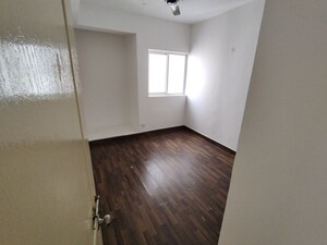 Room in 3.5 BHK Apartment at Paras Tierea, Sector 137 – for Sale