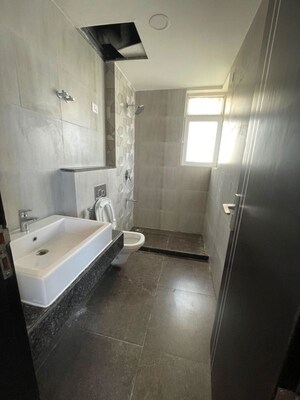 Bathroom in 1 BHK Builder Floor at Sector 21 – for Rent