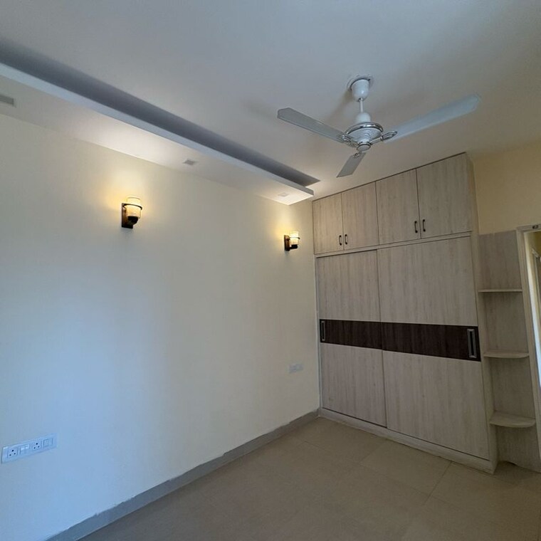 Room, emaar-emerald-estate 3 Bedroom 1395 Sq.Ft. Apartment In Sector 65 Gurgaon 10708064