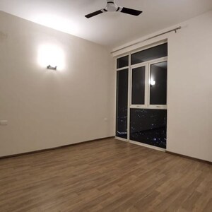 Room in 4 BHK Apartment at Ireo Victory Valley, Sector 67 – for Rent
