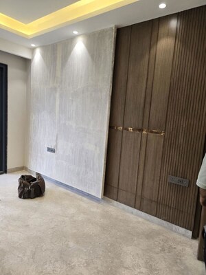 Bathroom in 1 BHK Builder Floor at Sector 21 – for Rent