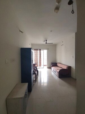 Room in 1 BHK Apartment at Kolte Patil Life Republic, Hinjewadi – for Rent