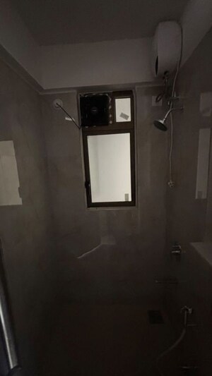 Room in 2 BHK Apartment at Raymond Ten X Habitat, Pokhran Road No Two – for Rent